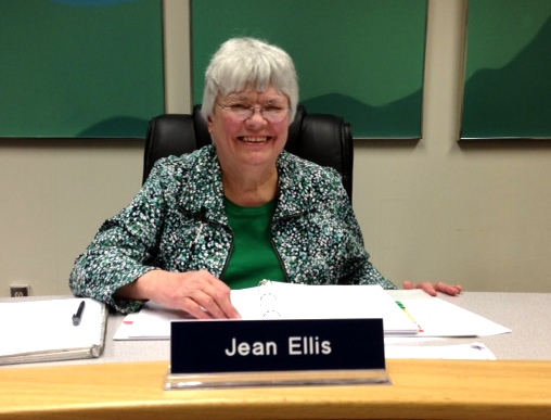 Jean Ellis resigns as Petersburg School Board President
