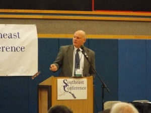 Alaska Department of Transportation deputy commissioner Mike Neussl addresses the Southeast Conference annual meeting September 21, 2016.