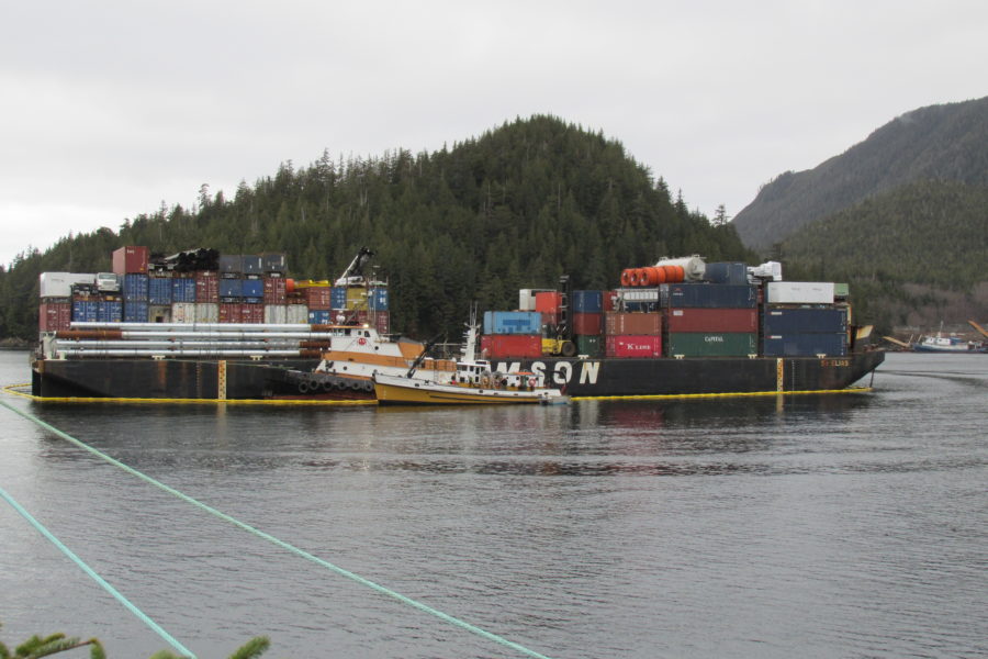 Tug grounds on Rosa Reef, refloated