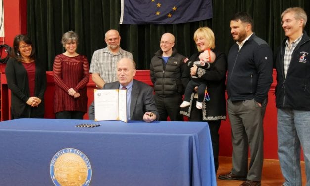 Governor signs Petersburg land bill