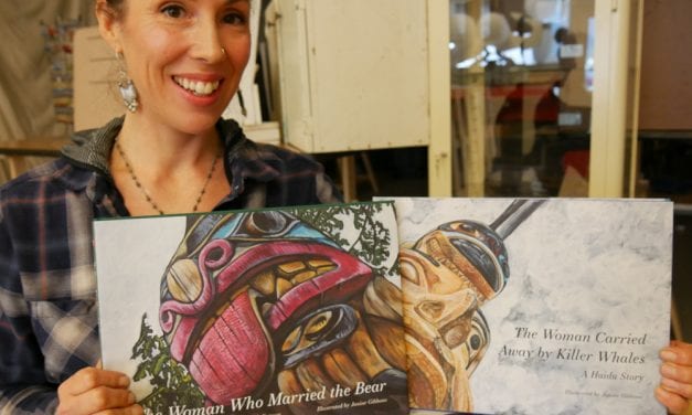 Petersburg library offers painting, reading with book illustrator