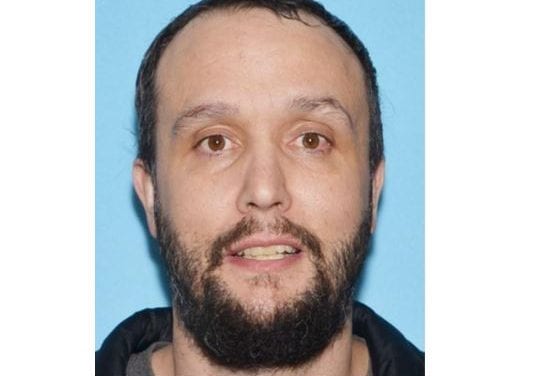 Petersburg man arrested for burglary at local store