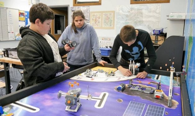 Petersburg robotics students prepare for competition