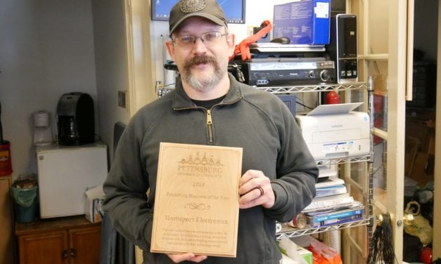 Electronics, computer company wins chamber’s business of year