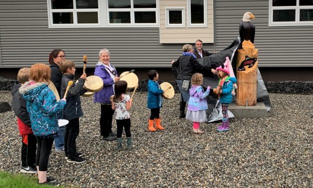 Dedication ceremony held for Petersburg elementary school carving