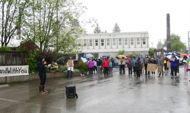 Strong turnout for Sunday vigil in Petersburg