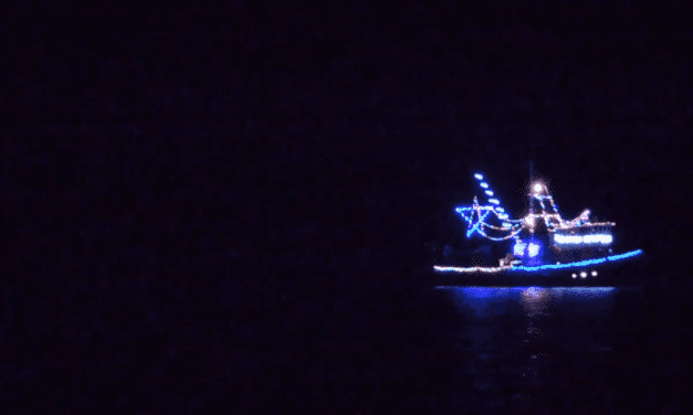 Video: 2020 Christmas Lights Boat Parade