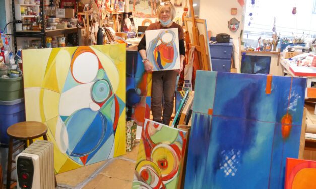 Reilly displays new oil paintings at Petersburg gallery