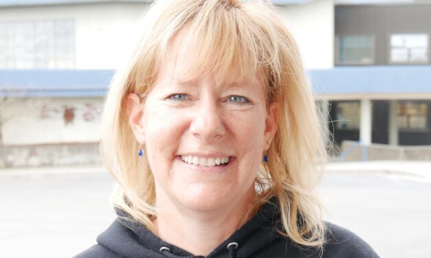 Retiring teacher spent most of her career in the middle school
