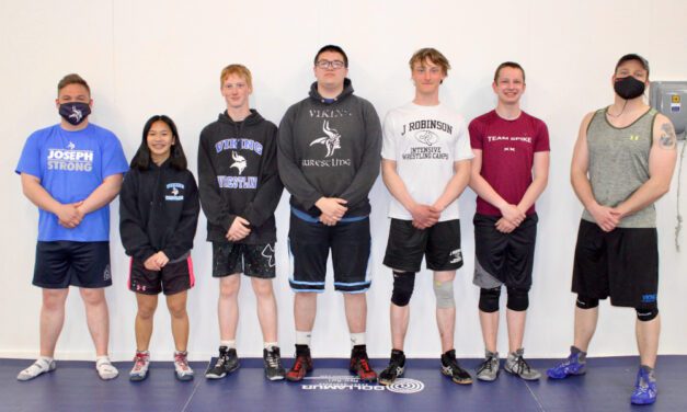 Two PHS wrestlers take top spots at regional tourney