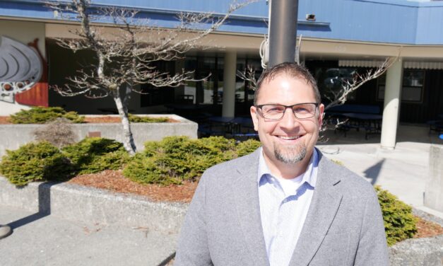 Long-time Petersburg principal takes Ketchikan job