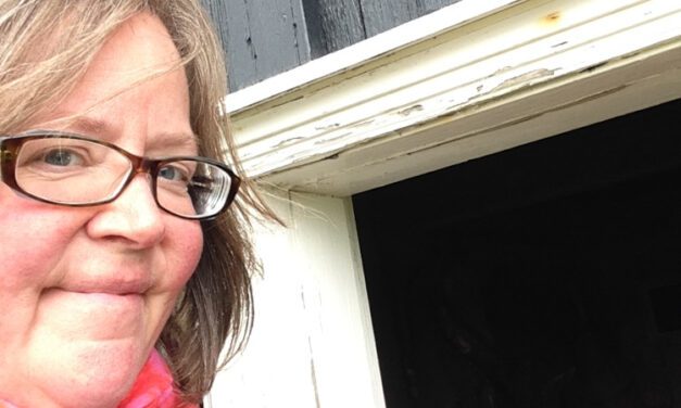 Library talk features SE master gardening president