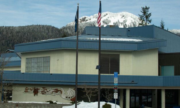 Petersburg School Board to review exempt contracts