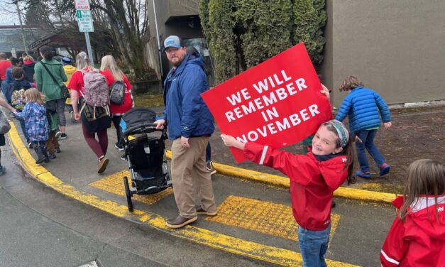 Petersburg residents march to demand more state education funding