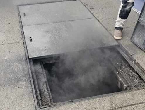 Blown underground transformer sends parts of Petersburg into a blackout