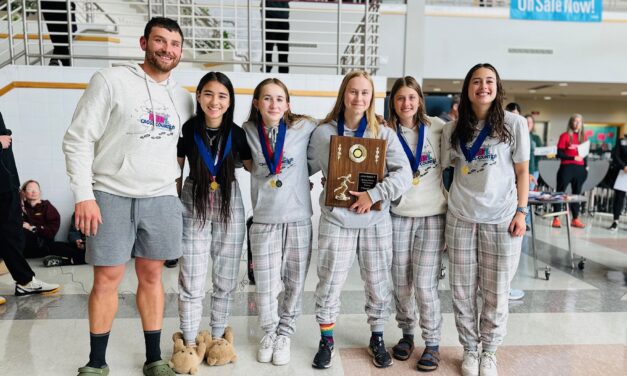 Petersburg’s girls run a perfect race at Region V cross country meet