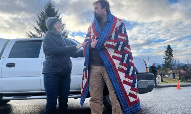 Petersburg honors veterans with quilts and a parade