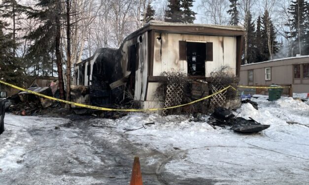 1 dead after South Anchorage mobile home fire