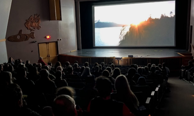 Petersburg documentary premiere raises $8,000 for struggling movie theater