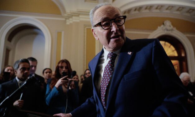 DHS funding battle risks shutdown. And, Fed holds rates steady despite Trump pressure