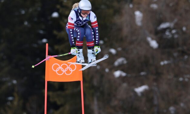 Lindsey Vonn is set to ski the Olympic downhill race with a torn ACL. How?