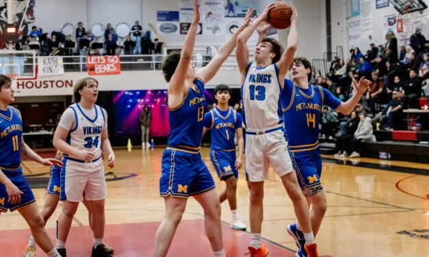 Season ends for Petersburg varsity boys and girls at Region V basketball tournament