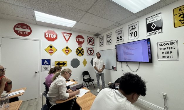 Spanish speakers learn strategies to pass English-only driving test in Florida