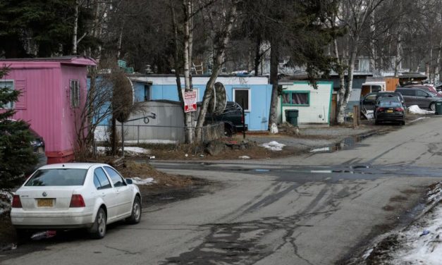 Anchorage mobile home park residents to be displaced by townhouse development
