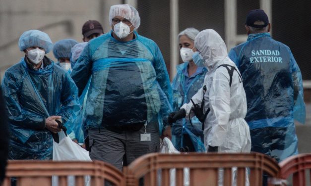 U.S. cruise passengers head to Nebraska for hantavirus monitoring