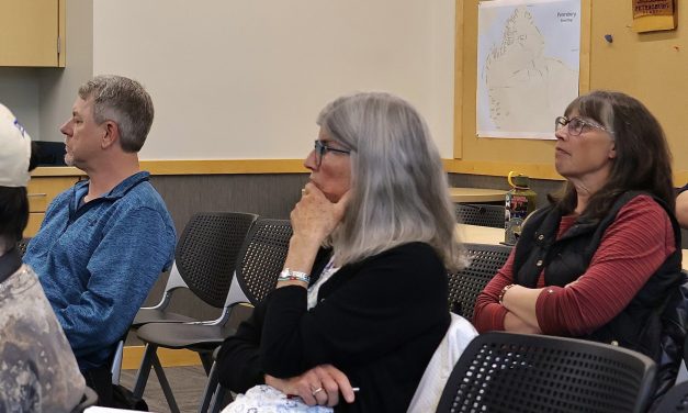 Tower zoning proposal proceeds to decisive meeting Monday