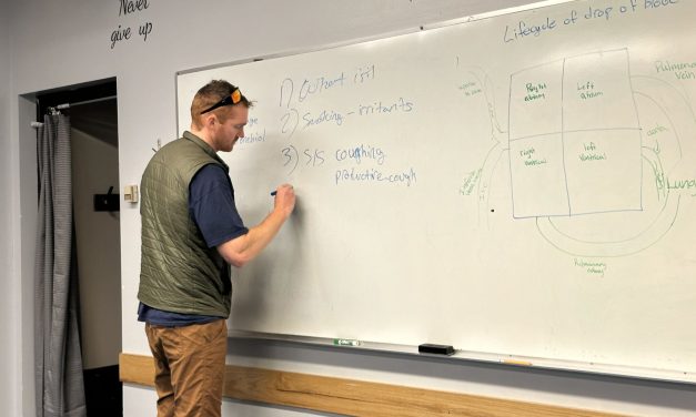 New Petersburg High School class trains students in emergency medicine