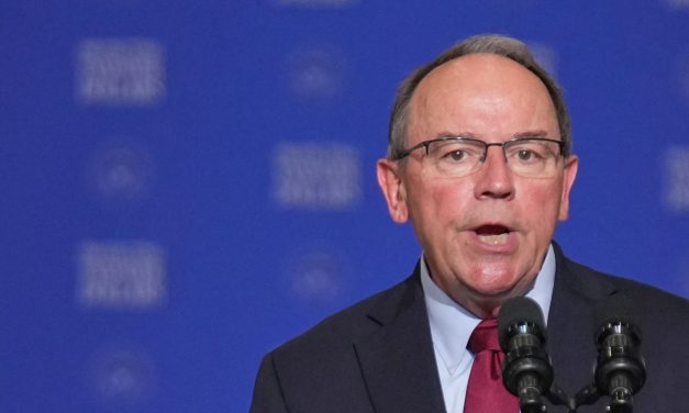 Wisconsin congressman survives emergency plane landing, swims to safety