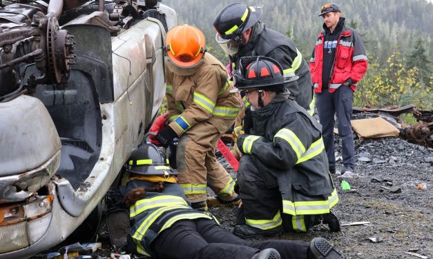 Petersburg high schoolers cut through cars in hands-on emergency course