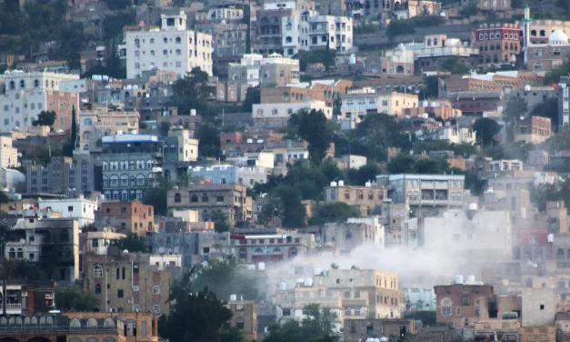Drinking water supplies dwindle in Yemeni city besieged by Houthi rebels